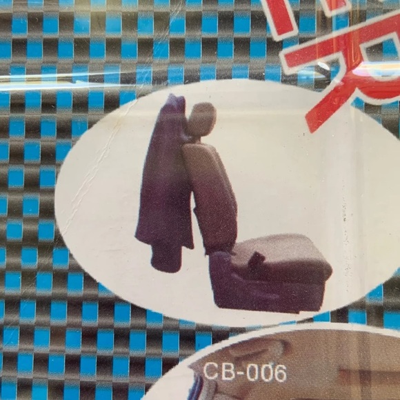 Car Coat Hanger - Picture 3 of 5